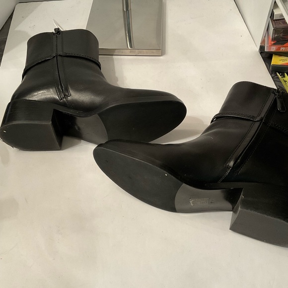 Tory Burch black over the ankle boots - Picture 5 of 6